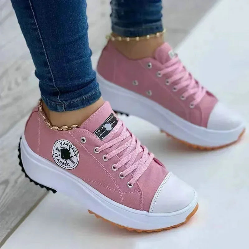 Chaussures motifs toile Femme
