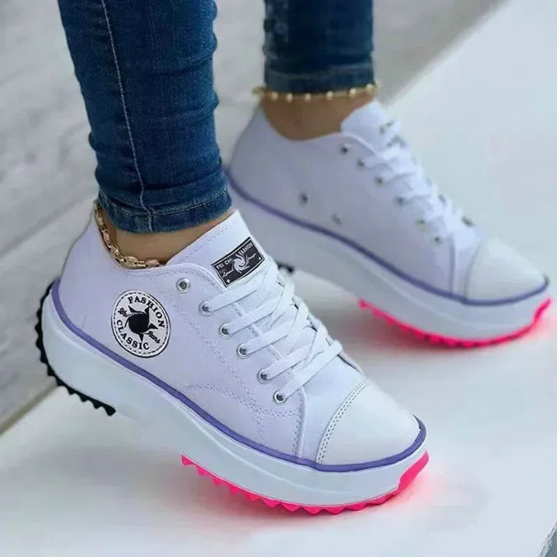 Chaussures motifs toile Femme