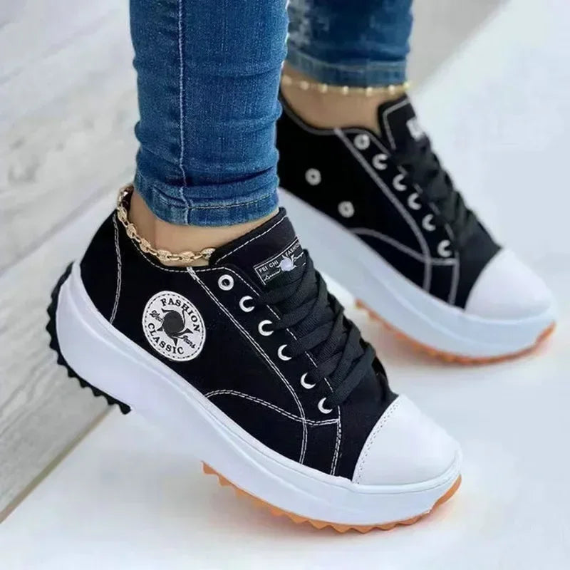 Chaussures motifs toile Femme